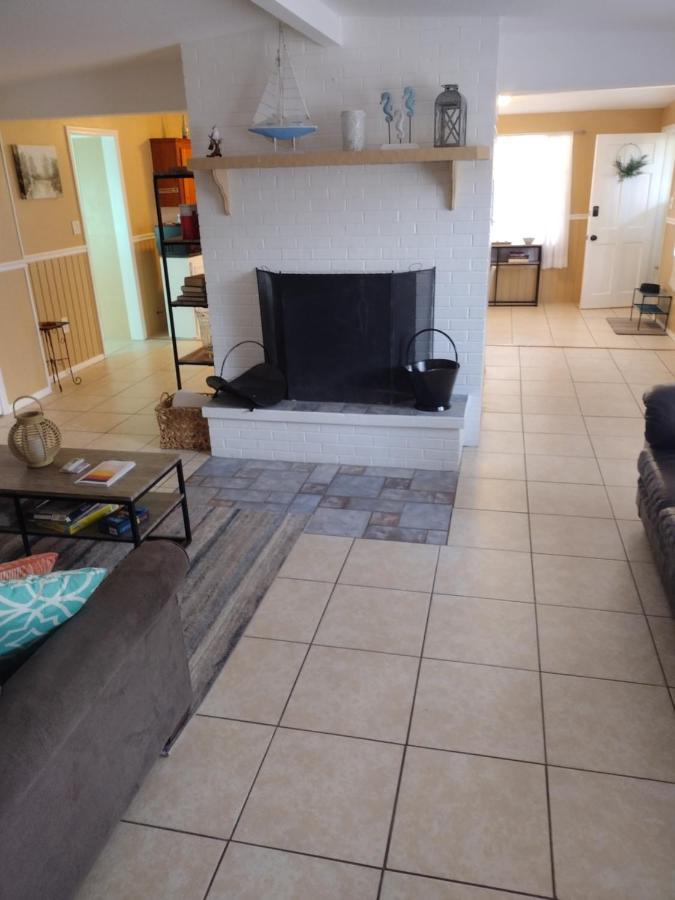ספרינג היל Cozy Vintage Waterfront Home With Fireplace And Kayaks מראה חיצוני תמונה